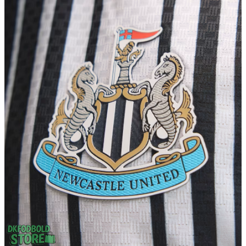 Newcastle United Replika Babytøj Hjemmebanesæt Børn 2026-27 Kortærmet (+ Korte bukser)